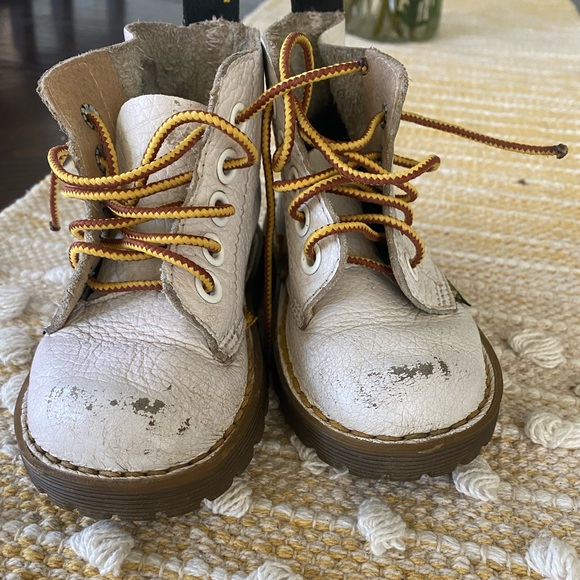 Toddler size 6 color changing Doc Marten. Change from white to pink in the sun. - Picture 2 of 4